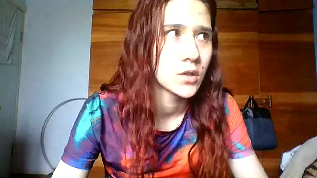 Snapshot of NickiKisinger chatting on June 6, 2026, 7:13 am NickiKisinger online show from June 6, 2026, 7:13 am