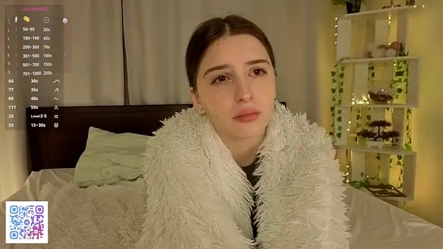 LeanneDinkle online show from February 15, 2026, 7:51 am