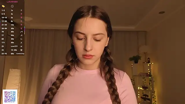 LeanneDinkle online show from March 23, 2026, 2:59 am