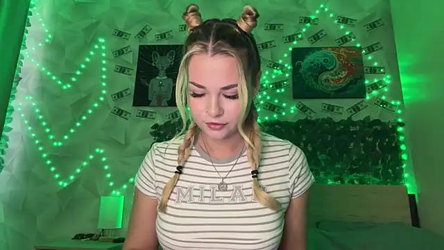 Karina vibe online show from April 5, 2026, 11:07 am