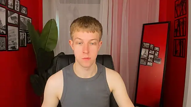 Snapshot of Dylan_Norton chatting on June 3, 2026, 10:18 am Dylan Norton online show from June 3, 2026, 10:18 am