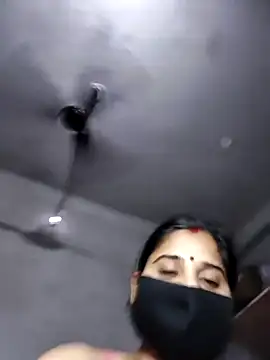 Sexy khushi19 online show from April 17, 2026, 10:29 am