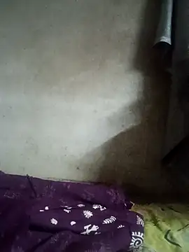 Annuhot143 online show from April 22, 2026, 4:37 am