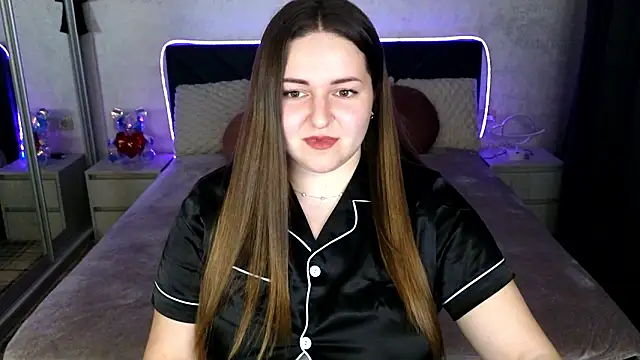 Eva Luxx online show from March 28, 2026, 11:04 pm