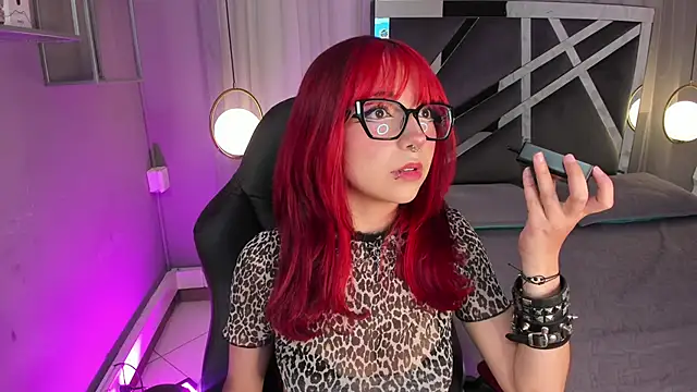 Snapshot of Magic_ivy chatting on April 24, 2026, 7:38 pm Magic ivy online show from April 24, 2026, 7:38 pm