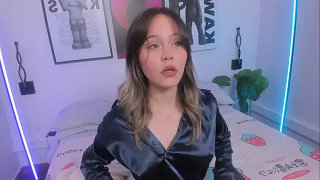 Hey lucy   online show from February 8, 2026, 3:26 pm