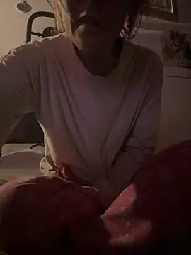 missgirl88 online show from March 1, 2026, 8:11 pm