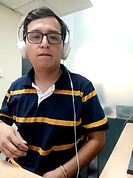 Snapshot of tresporcincoesmimedida chatting on February 20, 2026, 2:50 pm tresporcincoesmimedida online show from February 20, 2026, 2:50 pm