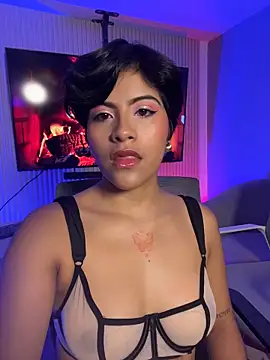 Eva Monroes online show from April 21, 2026, 3:57 am