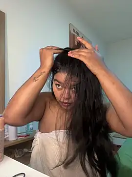 moonhelen online show from February 13, 2026, 9:55 pm