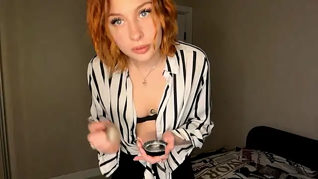 LuxuryRita online show from March 5, 2026, 11:39 am