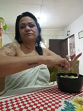 Snapshot of Dafne_77 chatting on June 7, 2026, 2:43 pm Dafne 77 online show from June 7, 2026, 2:43 pm