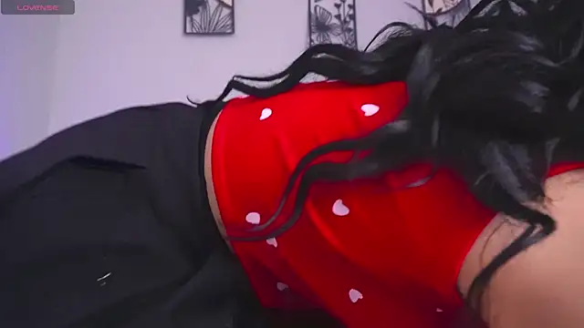 loveegirll1 online show from April 23, 2026, 4:24 am