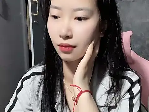 Linne6789 online show from March 5, 2026, 7:43 pm