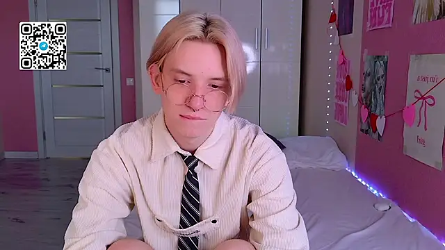 Ron Vilss online show from April 26, 2026, 4:32 am