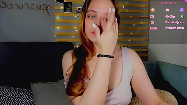 Alice Wanderr online show from March 6, 2026, 2:19 am