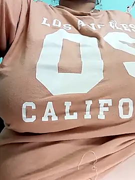 BustySexy Nataly online show from March 6, 2026, 1:51 pm