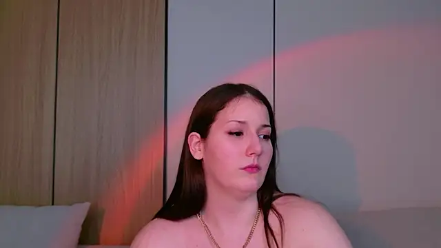 Snapshot of Anora_Mills chatting on April 24, 2026, 5:21 am Anora Mills online show from April 24, 2026, 5:21 am