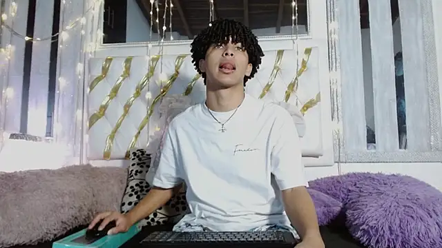 ian smith  online show from February 13, 2026, 11:50 am