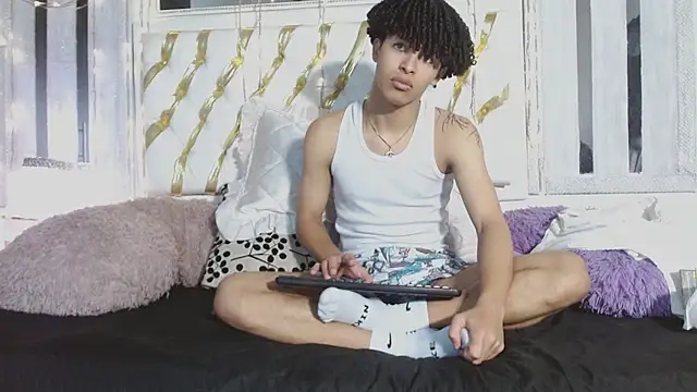 ian smith  online show from February 16, 2026, 11:50 am