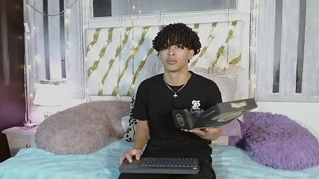 ian smith  online show from February 27, 2026, 12:16 pm