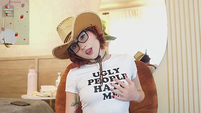 Snapshot of Dalahia_Rush chatting on June 5, 2026, 6:35 pm Dalahia Rush online show from June 5, 2026, 6:35 pm