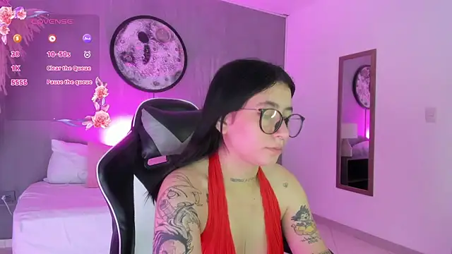 Snapshot of charlottee27_ chatting on June 26, 2026, 1:54 am charlottee27 online show from June 26, 2026, 1:54 am