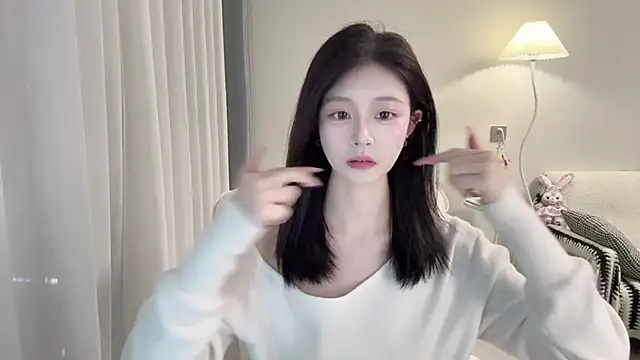 DYyyyyy-- online show from April 21, 2026, 11:05 am