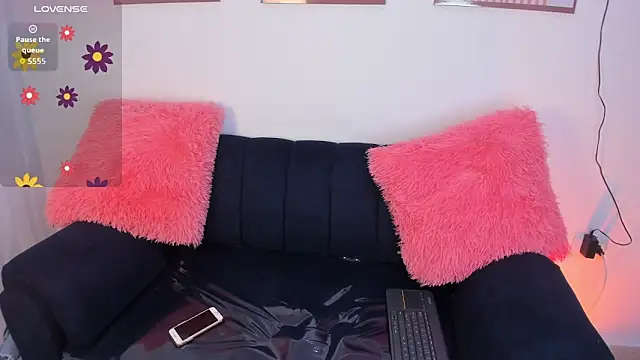 chloe petite2 online show from February 19, 2026, 1:51 pm