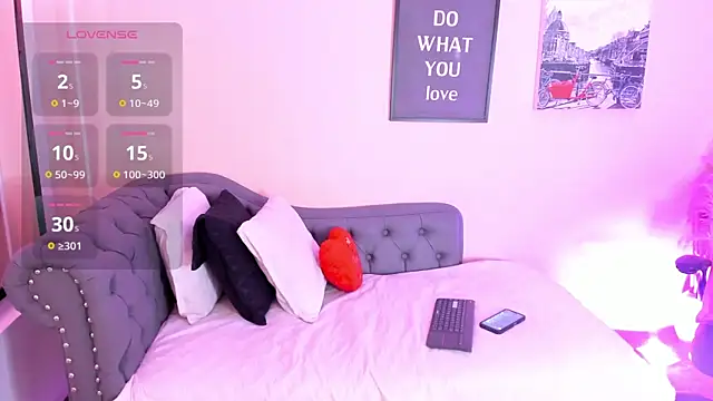 victoriazans online show from April 20, 2026, 11:02 am