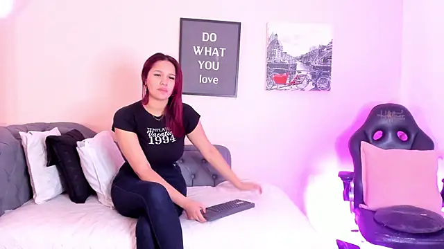 victoriazans online show from May 30, 2026, 11:29 am