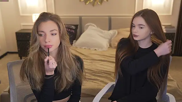 Zlata Sky online show from November 3, 2025, 7:48 pm