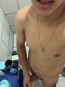 bruniinhoo1910 online show from March 5, 2026, 4:52 am