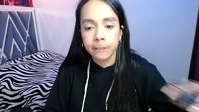 Snapshot of paula_lopez__ chatting on June 9, 2026, 5:35 pm paula lopez online show from June 9, 2026, 5:35 pm
