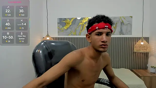 JDWhite18 online show from April 12, 2026, 4:28 am