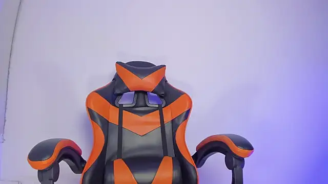 Senpai Lover  online show from March 11, 2026, 8:26 pm