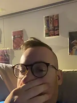 Snapshot of io1Elian chatting on June 22, 2026, 10:18 pm io1Elian online show from June 22, 2026, 10:18 pm