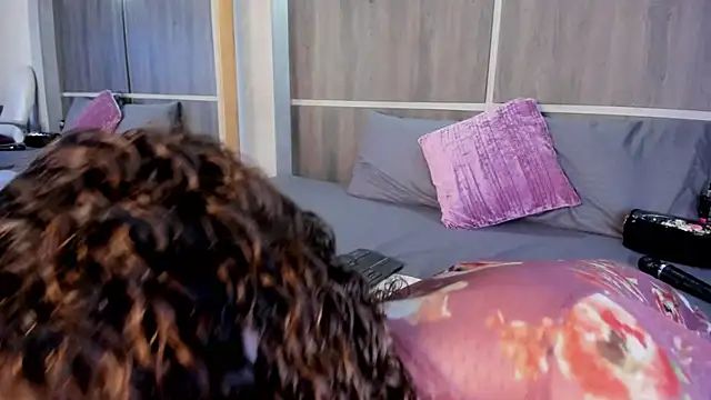 Brynaa online show from March 15, 2026, 4:40 am