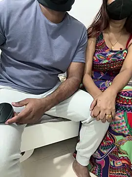 couple7v17d online show from February 27, 2026, 6:19 pm