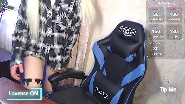 Shiny Victoria online show from March 15, 2026, 8:53 am