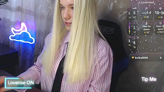 Shiny Victoria online show from March 29, 2026, 7:41 am