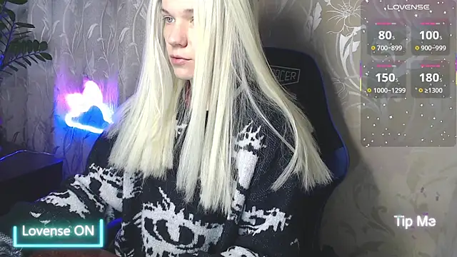 Shiny Victoria online show from April 22, 2026, 8:17 am