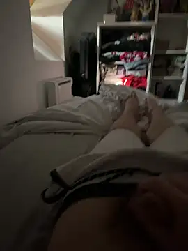 Snapshot of Enzo_2763 chatting on July 30, 2026, 4:39 pm Enzo 2763 online show from July 30, 2026, 4:39 pm