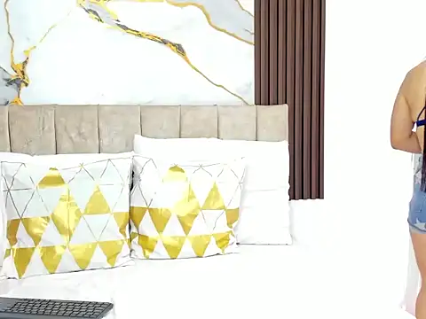 Atenis thompson online show from February 17, 2026, 6:03 pm