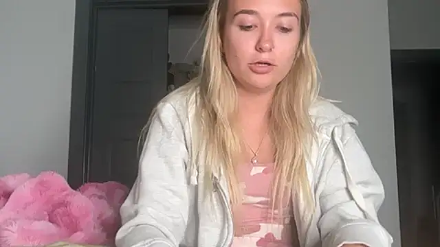 Snapshot of kelseyblu chatting on May 21, 2026, 12:28 am kelseyblu online show from May 21, 2026, 12:28 am