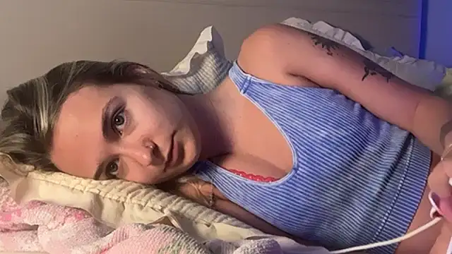 Snapshot of kelseyblu chatting on June 6, 2026, 11:31 pm kelseyblu online show from June 6, 2026, 11:31 pm