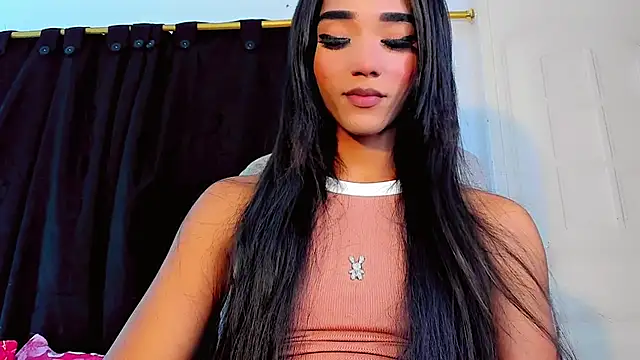 Babyestrella  online show from April 13, 2026, 1:11 am