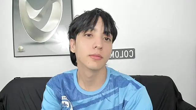 Steerlingxvx online show from April 2, 2026, 11:52 am