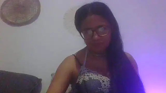 MelOnlyOf online show from February 18, 2026, 6:04 pm