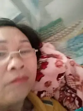 miko nyan2006 online show from April 19, 2026, 2:33 am